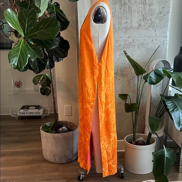 Nervi Orange Sleeveless Maxi Vest - Picture 7 of 13